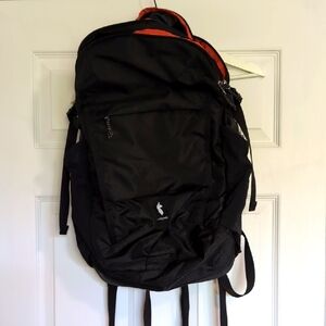 Cotopaxi 32L Black Backpack